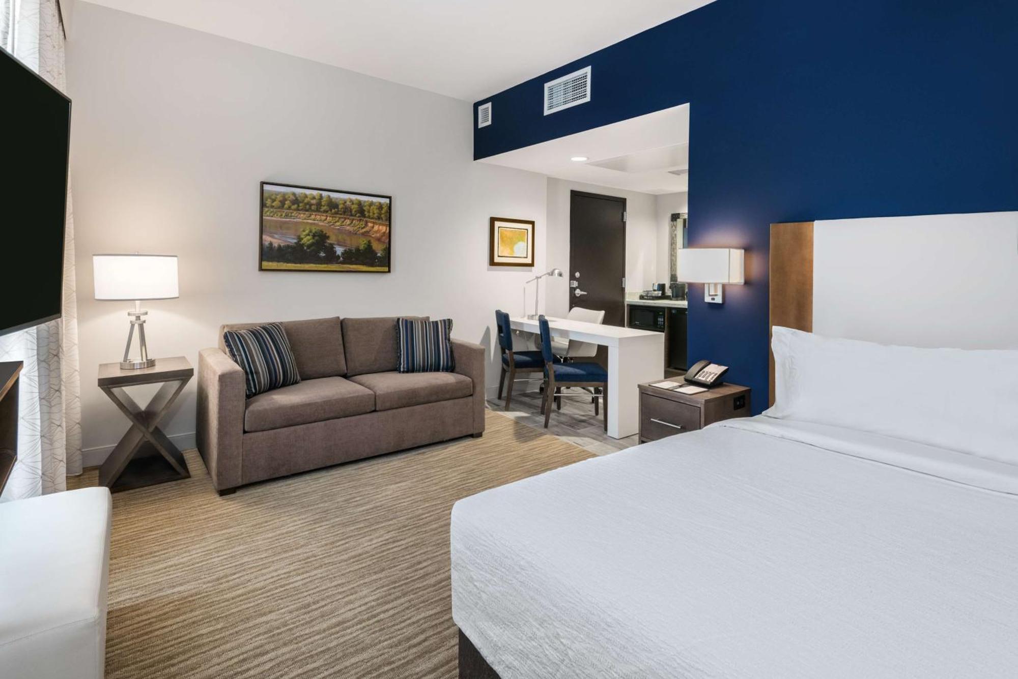 Embassy Suites By Hilton College Station Eksteriør billede