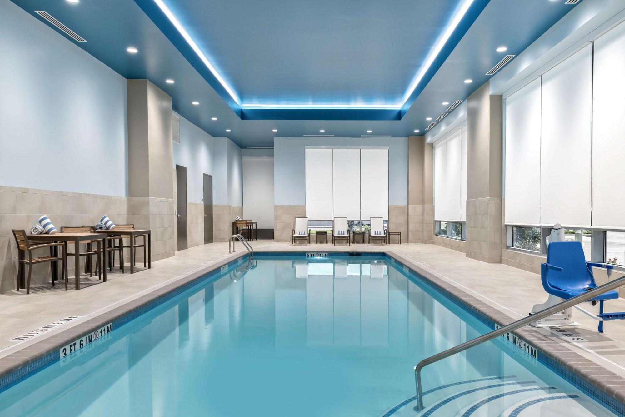 Embassy Suites By Hilton College Station Eksteriør billede